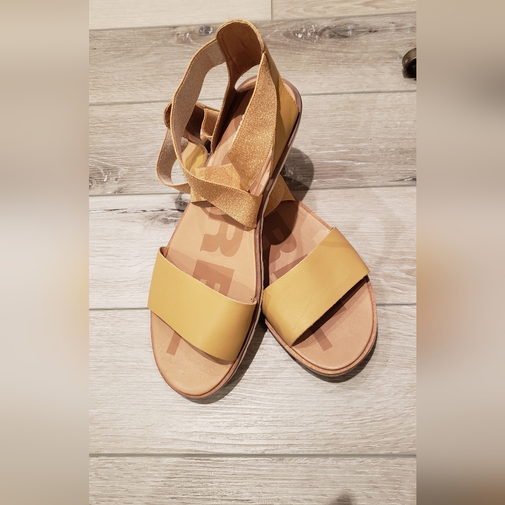 SOREL womens sandals size 11 Sorel slip on